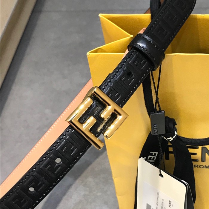FENDI 여성용 벨트 (검정)