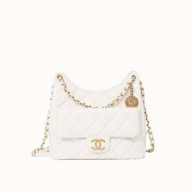 CHANEL 샤넬 포켓 호보 백 미디엄 화이트