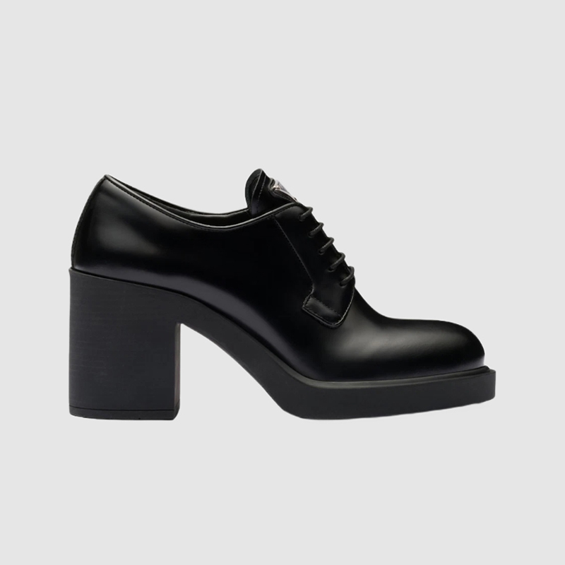 프라다 브러시드 가죽 힐 레이스업 1E976M-055-F0002