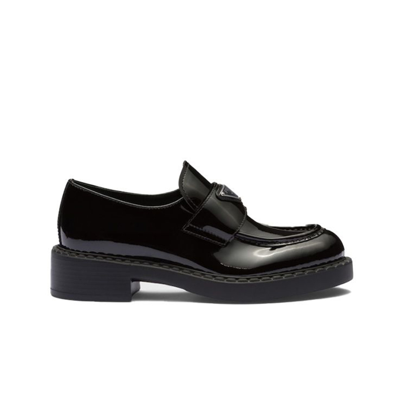 프라다 초콜릿 브러쉬드 레더 로퍼 블랙 2DE127-055-F0002