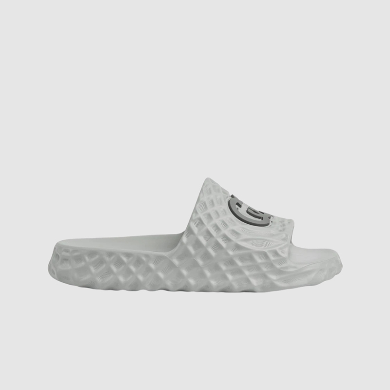 구찌 인터로킹 G 슬라이드 샌들 그레이 러버 770801-J8710-1445