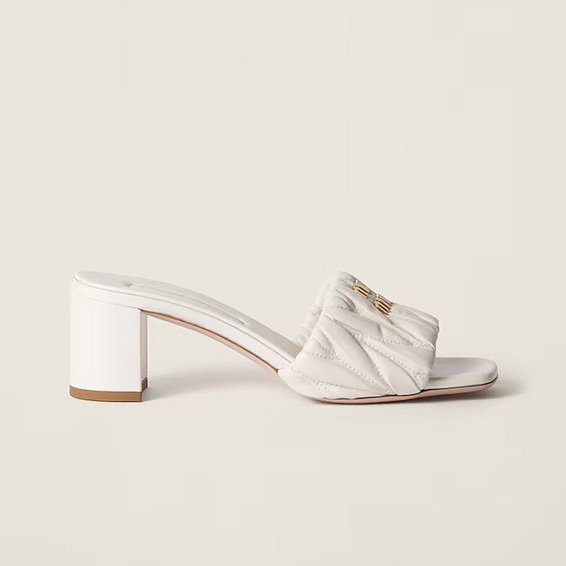 미우미우 마테라쎄 나파 가죽 슬라이드 5XX657_88T_F0009_F_055