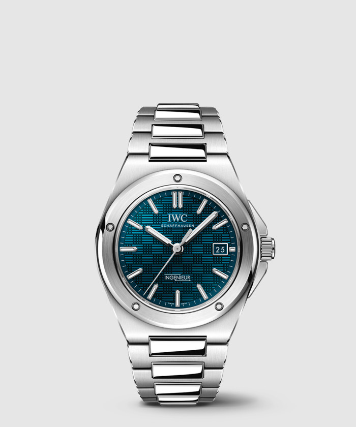 인제니어 40 IW328903