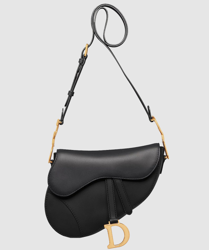 Saddle 미디엄 스트랩 소프트백 M0466 【매장-600만원대】