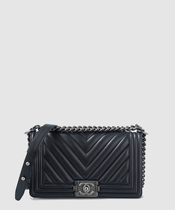 쉐브론 보이백 램스킨 미듐 A67086 【매장-1000만원대】