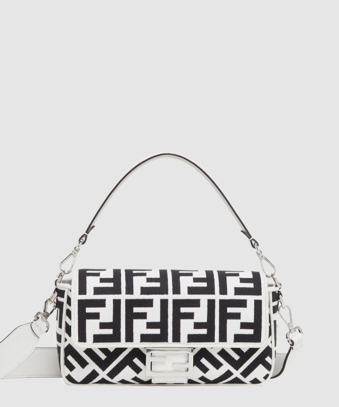 바게트백 미듐 8BR600 【매장-470만원대】