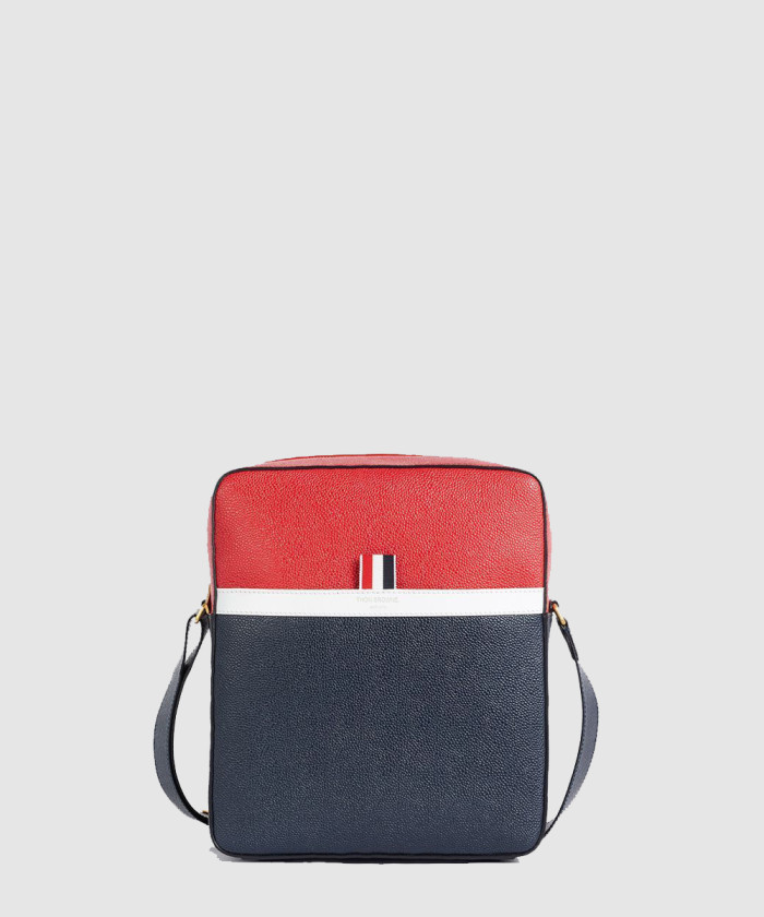 페블 크로스백 MAG117 【매장-210만원대】