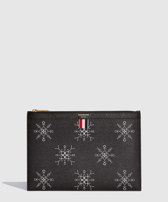 페블 스노우플레이크 클러치 MAC127 【매장-140만원대】