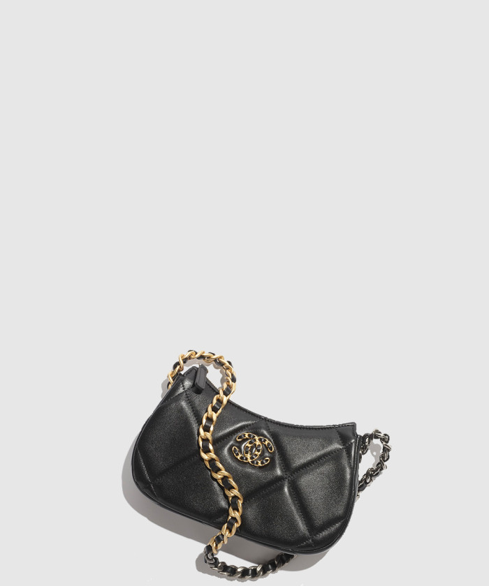 체인 달린 19 클러치 AP3763 【매장-610만원대】