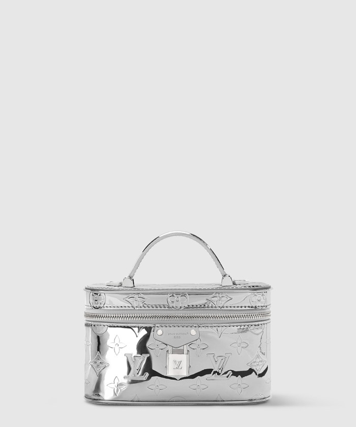 베니티 체인 파우치 M26097 【매장-400만원대】