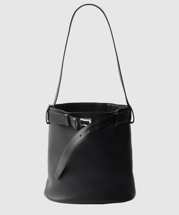 벨트가 달린 가죽 프라다 버클 버킷백 1BE085 【매장-550만원대】