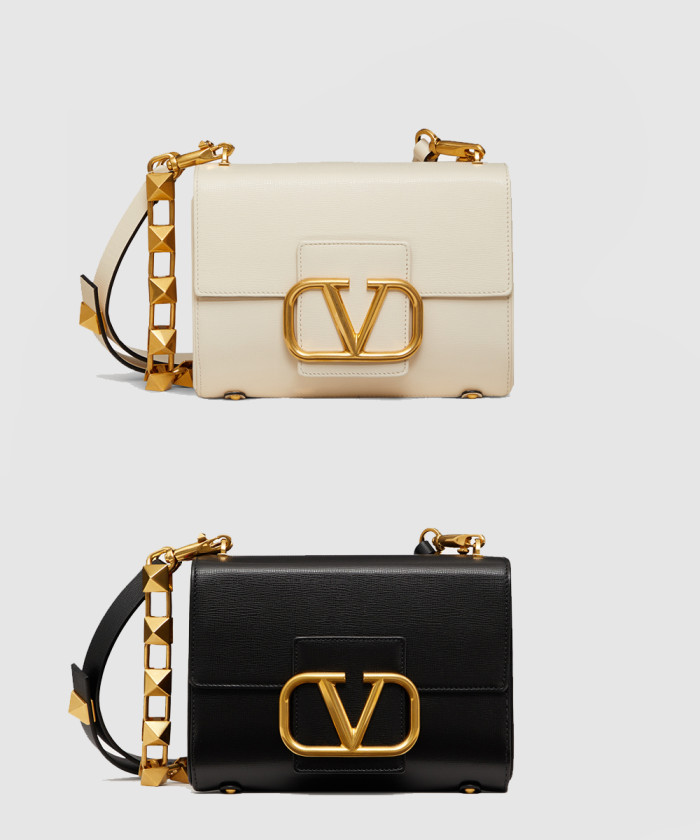 스터드 사인 숄더백 【매장-410만원대】