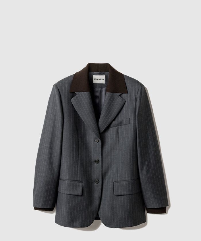 미우미우 싱글 브레스티드 핀스트라이프 재킷 MH2005