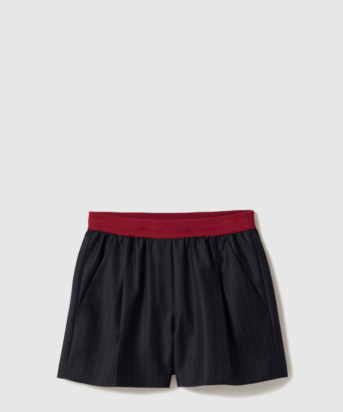 미우미우 핀스트라이프 쇼츠 MP1924